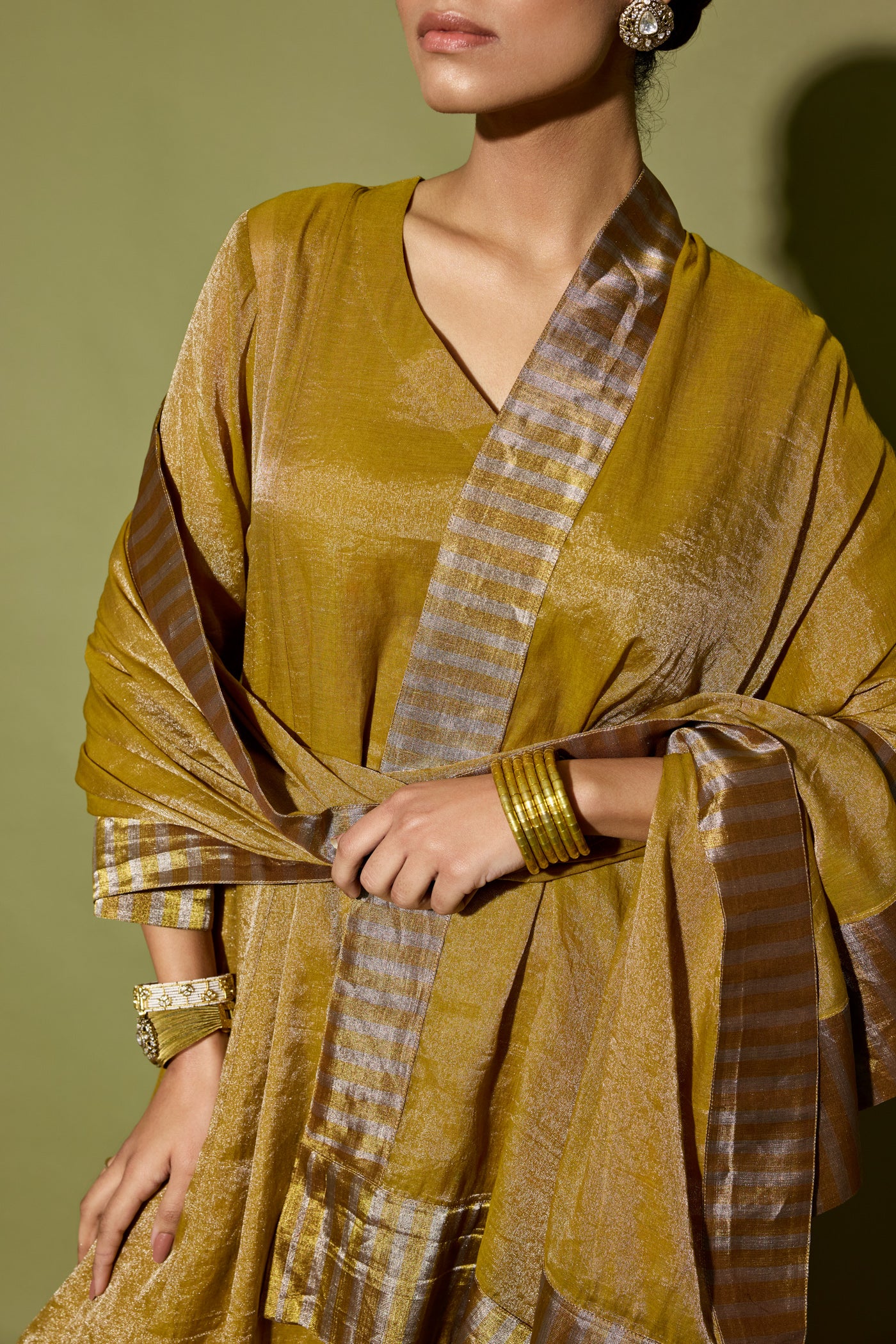 ASYMMETRICAL KURTA SET