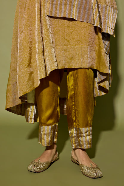 ASYMMETRICAL KURTA SET