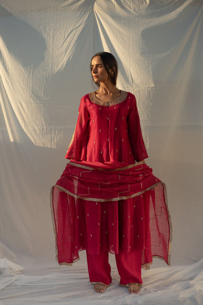 RED KURTA SET