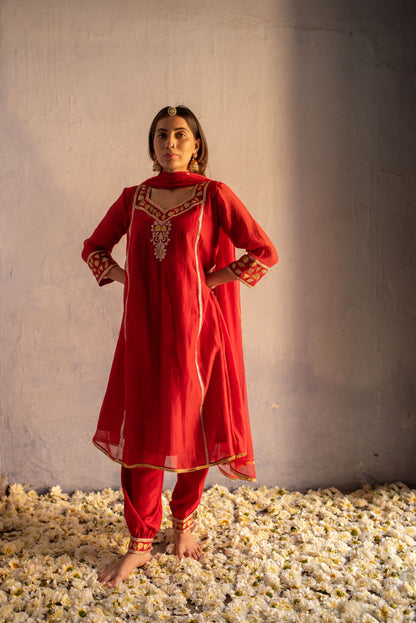 RED KURTA SET
