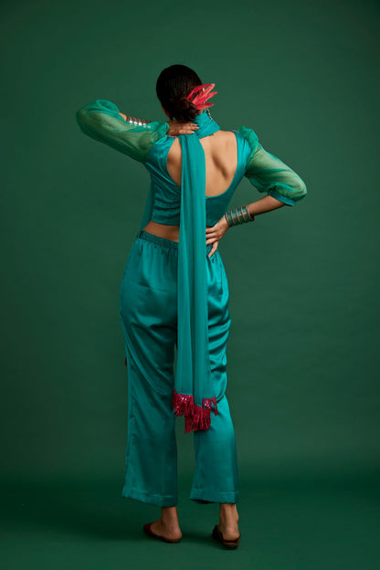 TURQUOISE AND RANI PINK